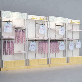 China Mostra bonita da exposição da loja de roupa alguma cor disponível para o shopping fornecedor