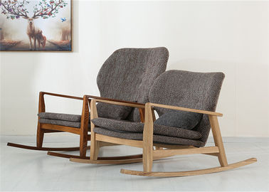 China Cadeira de balanço nórdica da madeira maciça do lazer do estilo interna com materiais não tóxicos saudáveis fornecedor